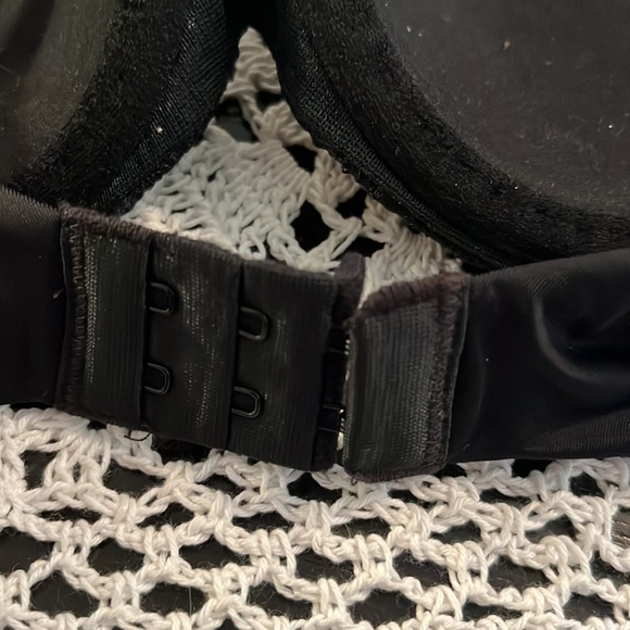 Auden black bra full coverage lightly lined bra  color black. Various sizes - Picture 6 of 6